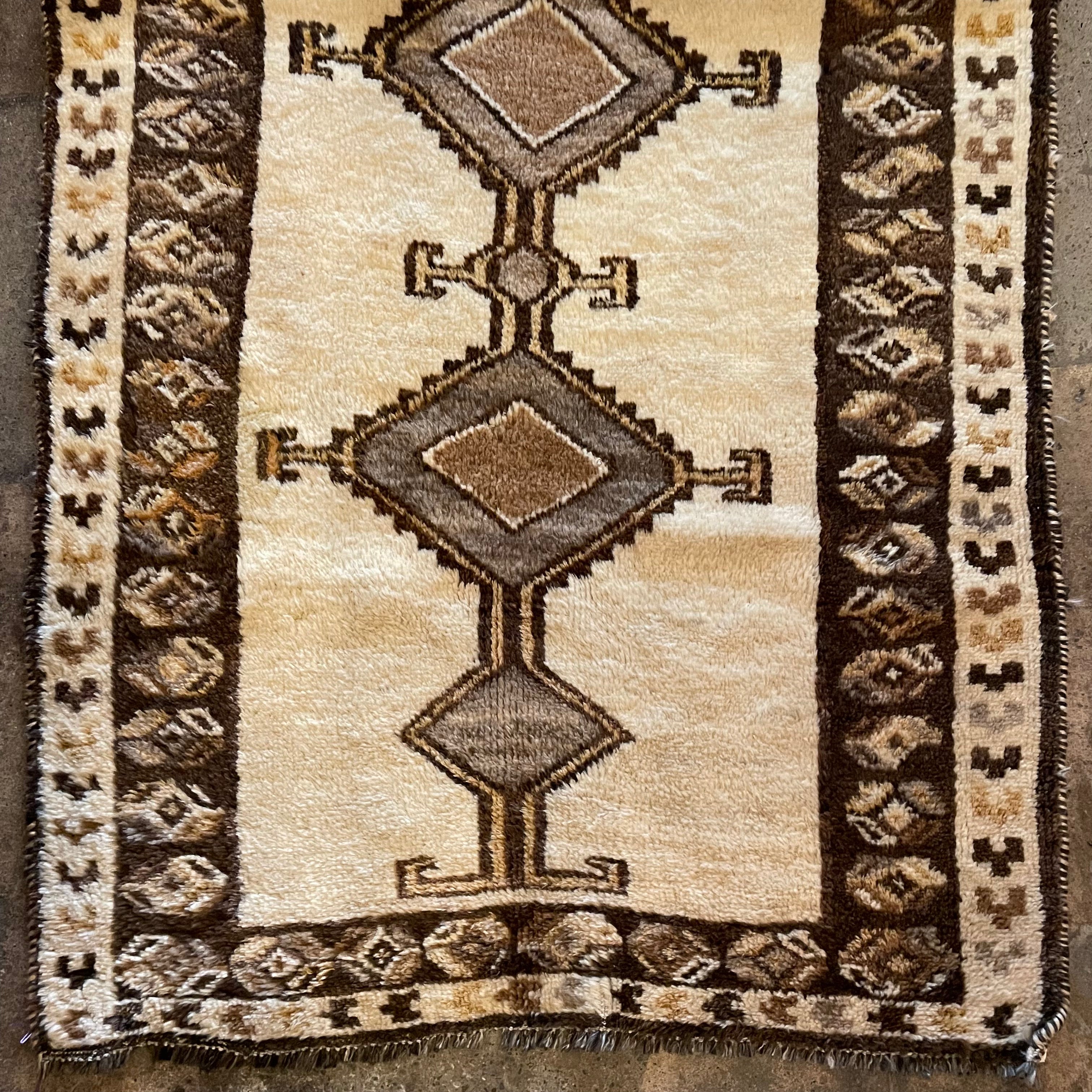 3’4” x 6’9” Vintage Algerian  Shag Rug