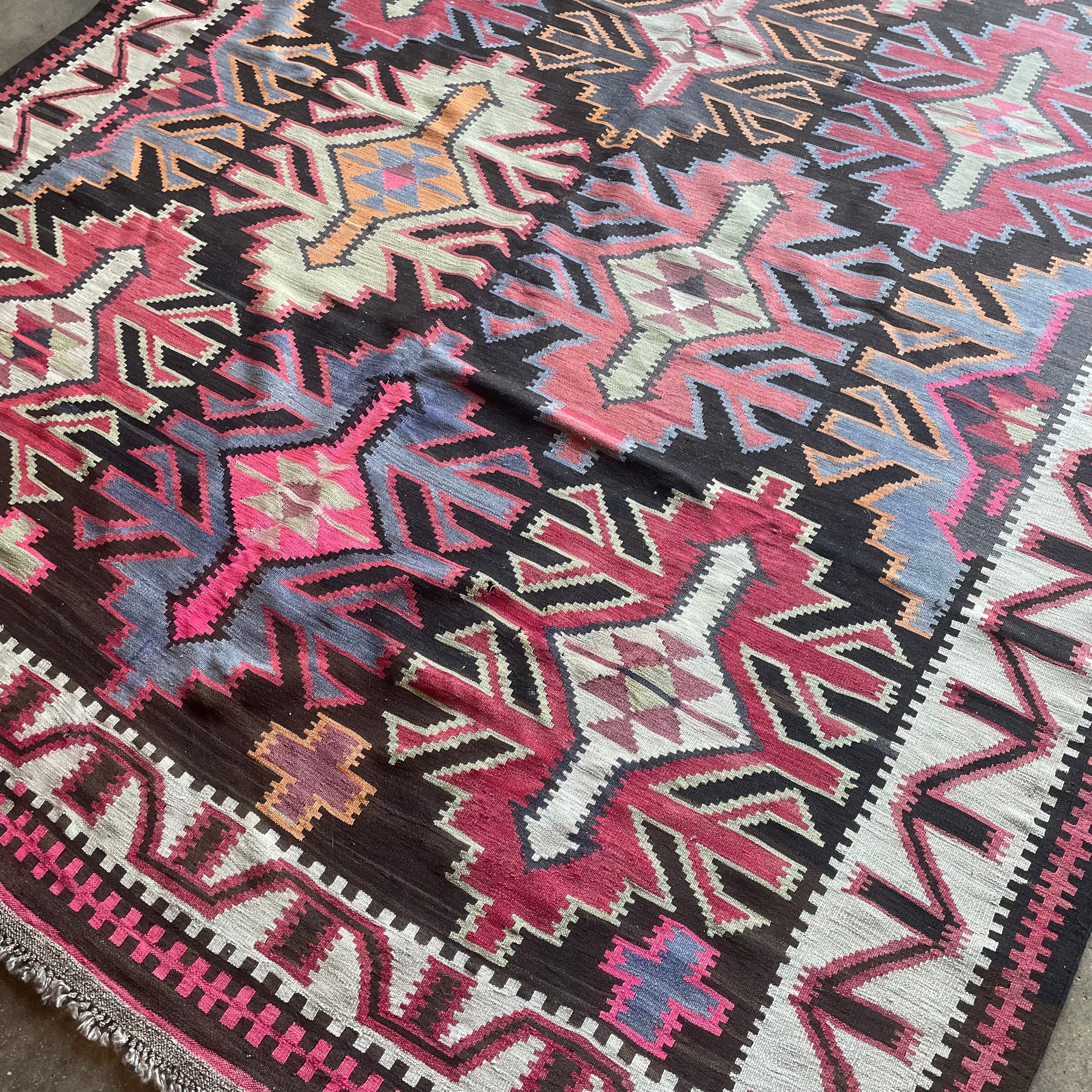 Vintage Kuba Kilim Rug - 6'7" x 10'10"