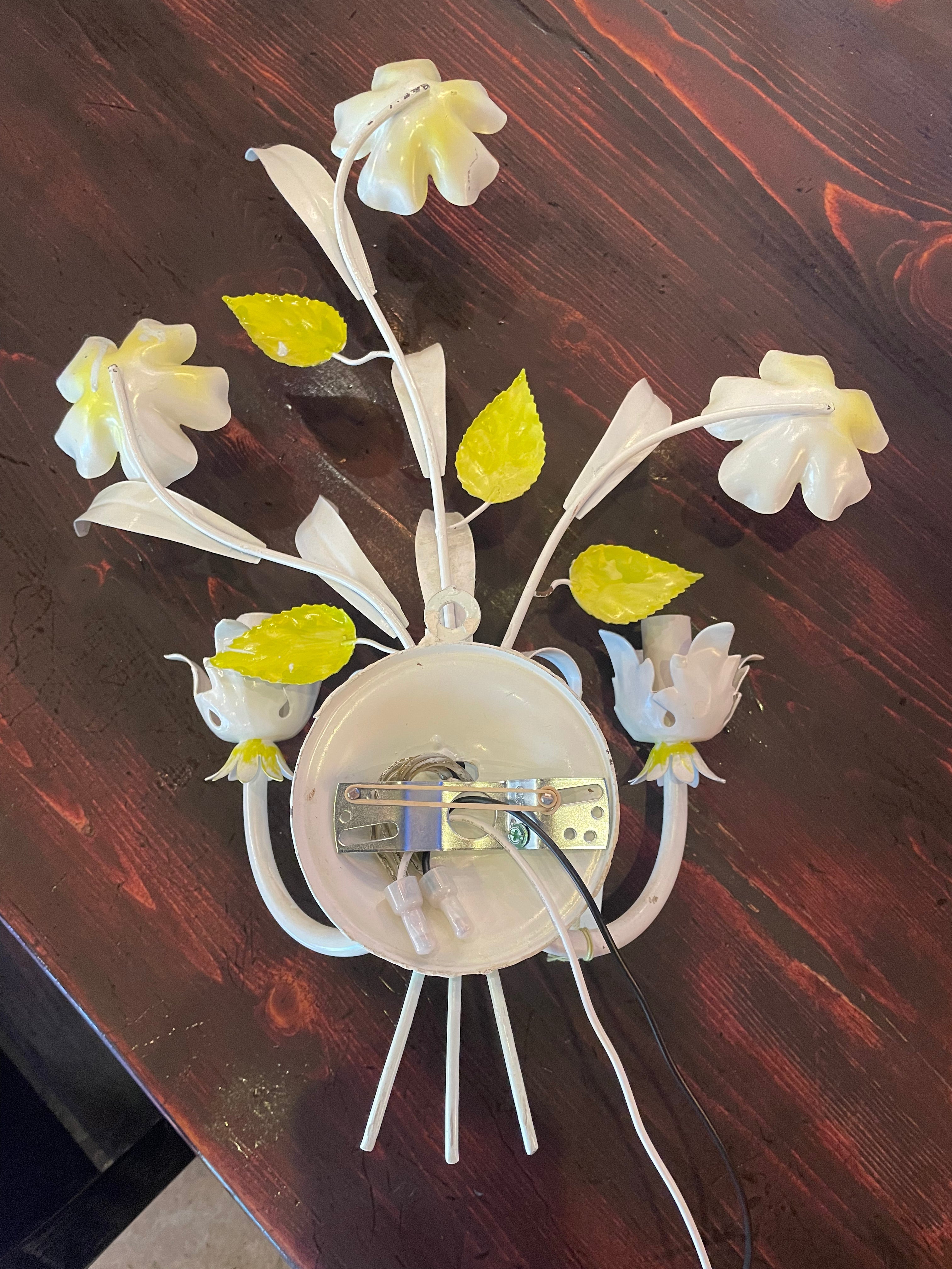 Vintage Italian Tole Floral Sconce