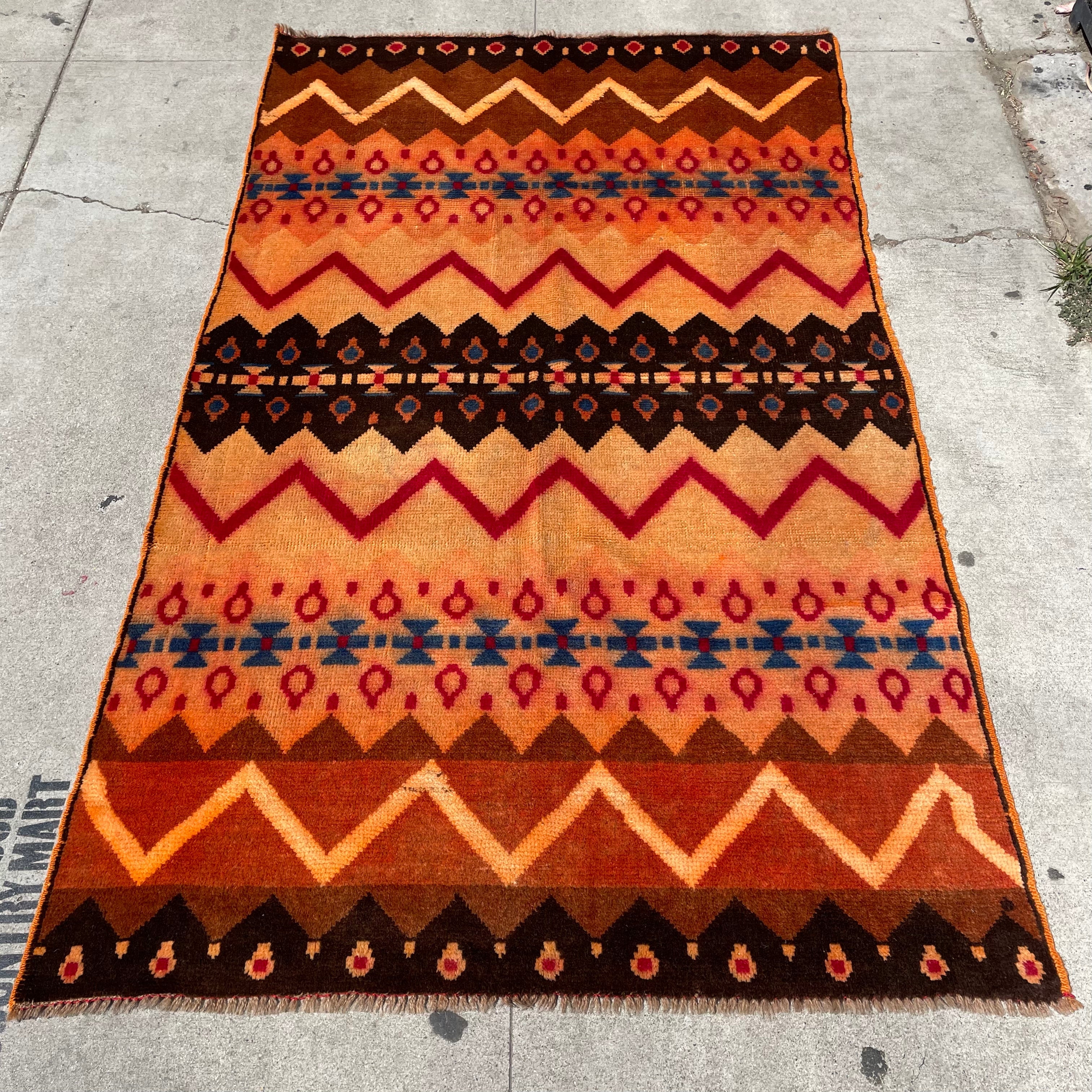 3'10" x 6'4" Vintage Turkish Rug