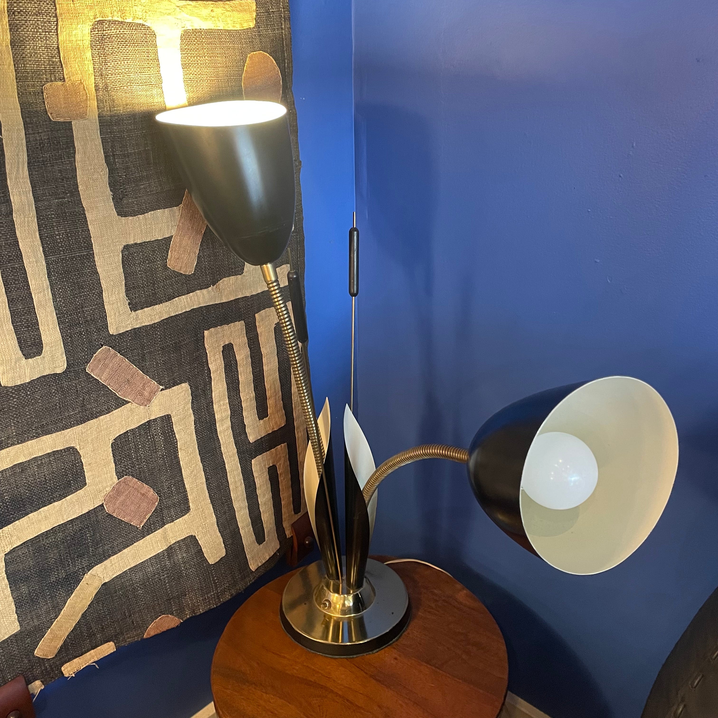 Vintage Gooseneck Calla Lily Lamp